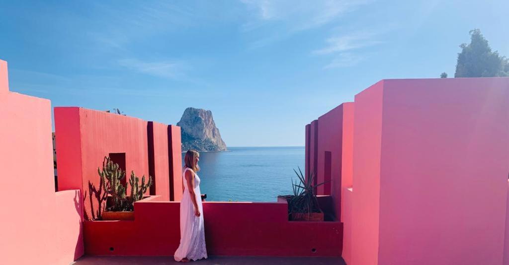 La Muralla Roja カルプ エクステリア 写真