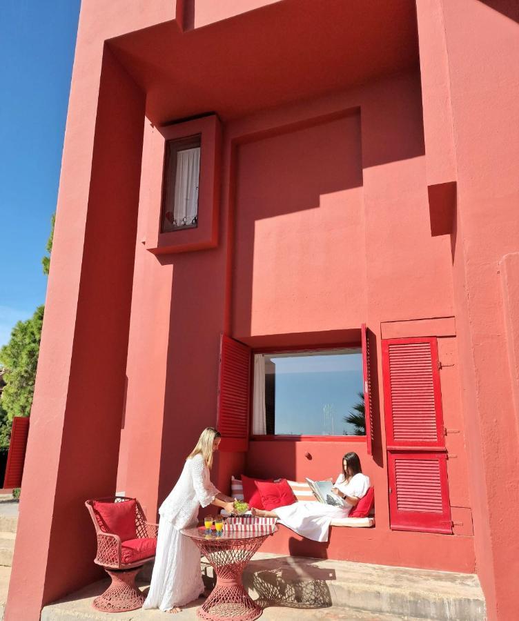 La Muralla Roja カルプ エクステリア 写真