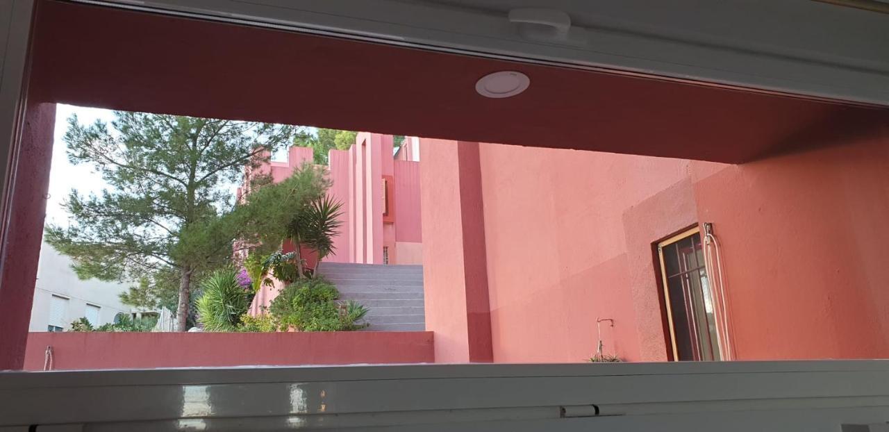 La Muralla Roja カルプ エクステリア 写真